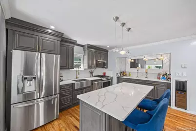11956 Farmers Boulevard, Saint Albans, NY 11412 - Photo 9