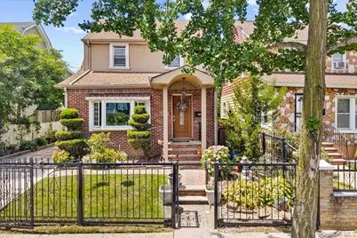 11956 Farmers Boulevard, Saint Albans, NY 11412 - Photo 3