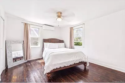 11956 Farmers Boulevard, Saint Albans, NY 11412 - Photo 15