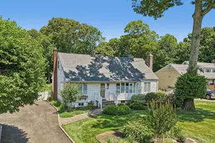 119 Brook Ln, Smithtown, NY 11787 - Photo 31