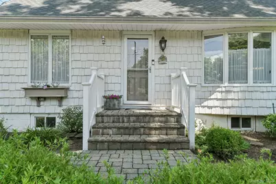 119 Brook Lane, Smithtown, NY 11787 - Photo 3