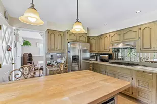 119 Brook Ln, Smithtown, NY 11787 - Photo 13