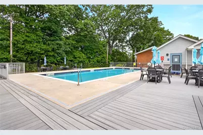 671 Pelham Road #D9, New Rochelle, NY 10805 - Photo 13