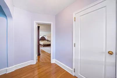 18240 Avon Road, Jamaica, NY 11432 - Photo 23