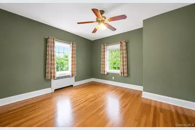 18240 Avon Road, Jamaica, NY 11432 - Photo 9