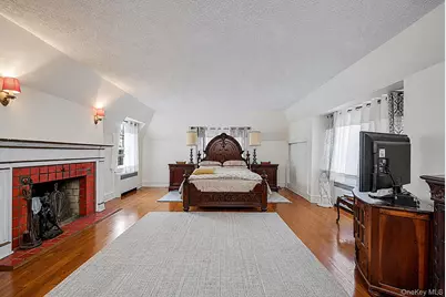 18240 Avon Road, Jamaica, NY 11432 - Photo 17