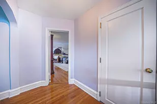 182-40 Avon Rd, Jamaica, NY 11432 - Photo 15
