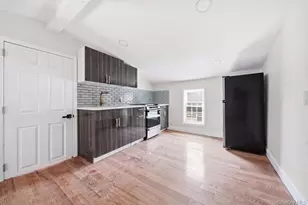 150-29 Yates Rd, Jamaica, NY 11433 - Photo 29