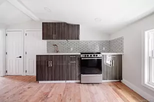 150-29 Yates Rd, Jamaica, NY 11433 - Photo 25
