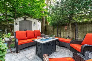 527 Brooklyn Blvd, Brightwaters, NY 11718 - Photo 31