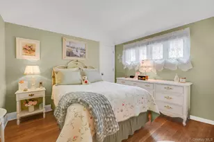 527 Brooklyn Blvd, Brightwaters, NY 11718 - Photo 17