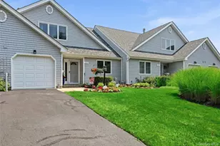 4010 The Fairway, Calverton, NY 11933 - Photo 3