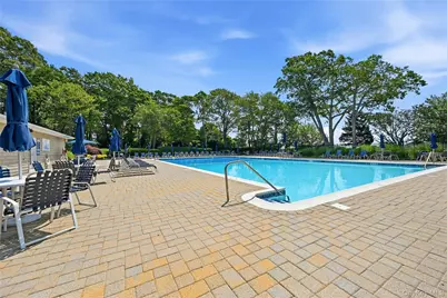 4010 The Fairway, Calverton, NY 11933 - Photo 35