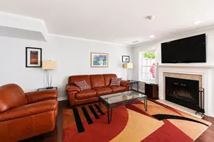802 Sara Cir, Port Jefferson Station, NY 11776 - Photo 3