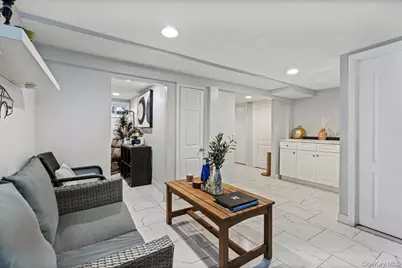 18710 121st Avenue, Saint Albans, NY 11412 - Photo 15
