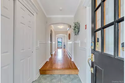 230 W Islip Road, West Islip, NY 11795 - Photo 11