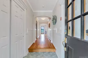230 W Islip Rd, West Islip, NY 11795 - Photo 11
