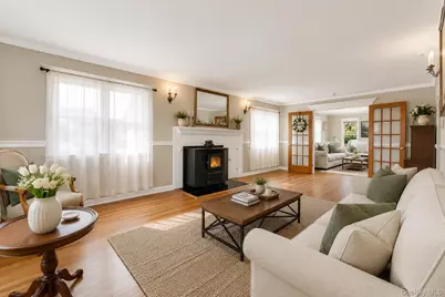 230 W Islip Road, West Islip, NY 11795 - Photo 13