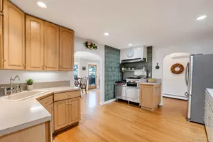 230 W Islip Rd, West Islip, NY 11795 - Photo 21
