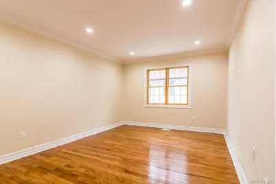 8431 Beverly Road, Kew Gardens, NY 11415 - Photo 17