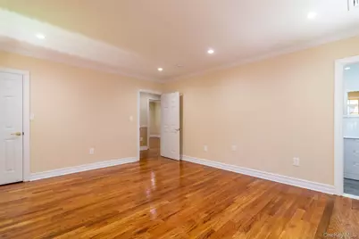 8431 Beverly Road, Kew Gardens, NY 11415 - Photo 9
