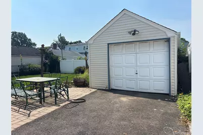 1054 Highland Street, Baldwin, NY 11510 - Photo 19