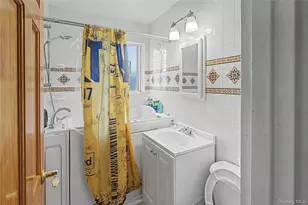 69-65 218th St, Oakland Gardens, NY 11364 - Photo 15