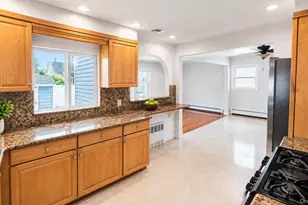 51 E Hollywood Ave, Lindenhurst, NY 11757 - Photo 3