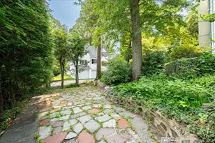 21 Braxmar Dr S, Harrison, NY 10528 - Photo 49