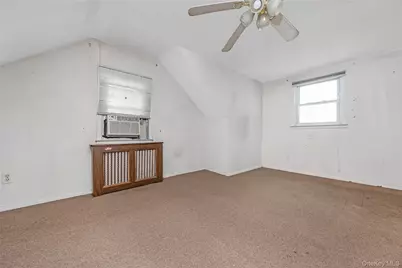 578 Patterson Street, East Meadow, NY 11554 - Photo 17