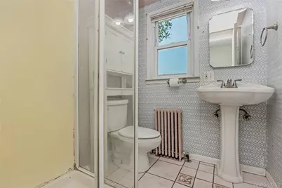 578 Patterson Street, East Meadow, NY 11554 - Photo 19