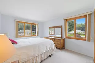 32 Van Zandt Dr, Pearl River, NY 10965 - Photo 15