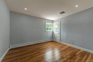 696 Peter Paul Dr, West Islip, NY 11795 - Photo 11