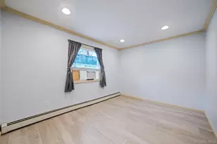 1010 Sipp Ave, Medford, NY 11763 - Photo 17