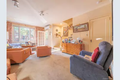 9530 67th Avenue, Rego Park, NY 11374 - Photo 5