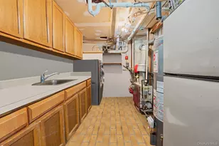 51-09 69th St, Woodside, NY 11377 - Photo 29
