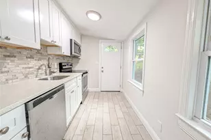 52 King Rd, Rocky Point, NY 11778 - Photo 7