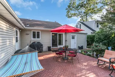 6 Emerald Drive, Glen Cove, NY 11542 - Photo 27