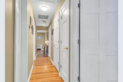6 Emerald Drive, Glen Cove, NY 11542 - Photo 11
