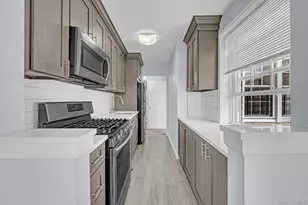 87-10 149th Ave, Howard Beach, NY 11414 - Photo 9