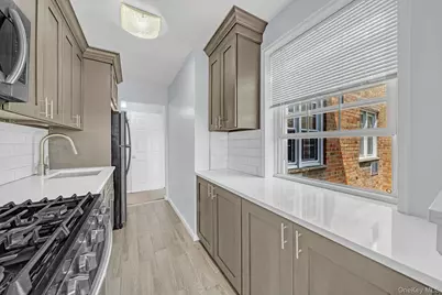 8710 149th Avenue #5F, Howard Beach, NY 11414 - Photo 11