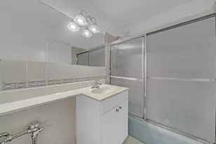 87-10 149th Ave, Howard Beach, NY 11414 - Photo 19