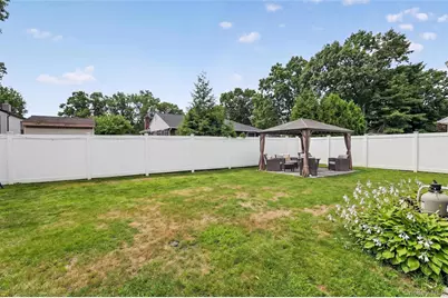 50 Lantern Street, Huntington, NY 11743 - Photo 5