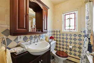 109 Doncaster Rd, Malverne, NY 11565 - Photo 13