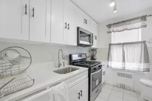 2750 Olinville Ave, Bronx, NY 10467 - Photo 11