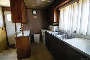 2415 Gale Ave, Baldwin, NY 11510 - Photo 13
