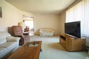 2415 Gale Ave, Baldwin, NY 11510 - Photo 11