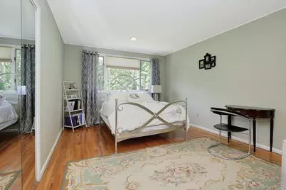 650 Bryant Avenue, Roslyn, NY 11576 - Photo 15