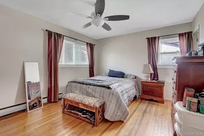 47 Whittier Avenue, North Babylon, NY 11703 - Photo 13