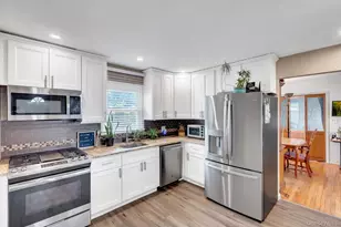 47 Whittier Ave, North Babylon, NY 11703 - Photo 9